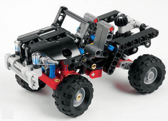 LEGO Technic Off-Roader - 8066 van Merkloos
