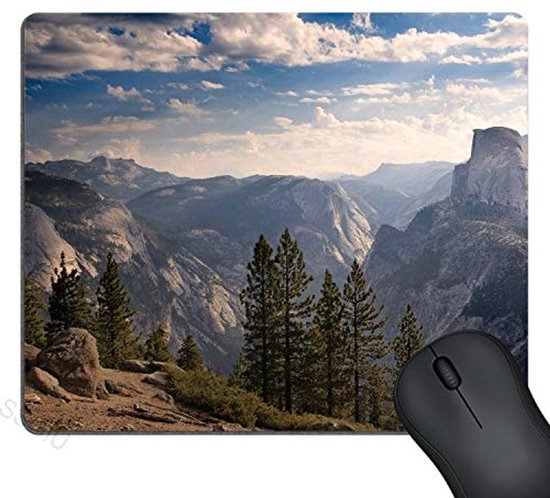 Leuke Gaming Muismat - Halve Koepel Berg Landschap Design