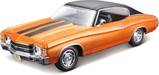 MAISTO CHEVROLET CHEVELLE SS 454 SPORT COUPE 1971 schaal 1:18 van Merkloos