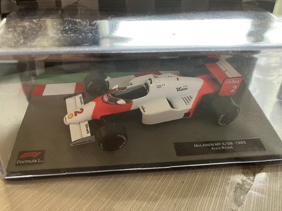 McLaren MP4/2B - Alain Prost - 1985 - Atlas 1:43 van McLaren