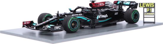 Mercedes-AMG F1 W12 E Performance Spark Modelauto 1:18 2021 Lewis Hamilton Mercedes-AMG Petronas van Mercedes-AMG F1