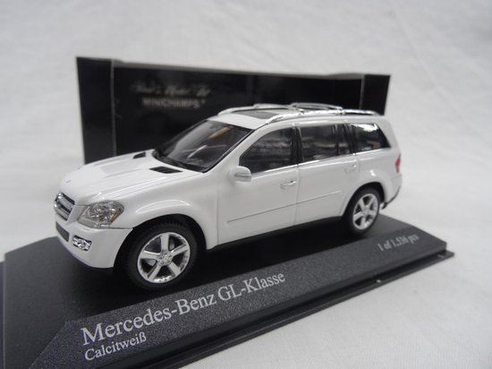 Mercedes-Benz GL-Klasse 2006 1:43 Wit Minichamps van Mercedes-Benz