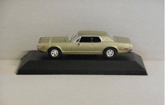 Mercury Cougar 1968 - 1:43 - Sun Star van MERCURY