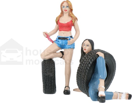 Motorhead Tire Brigade Set #6 Vel & Andie Motorhead Modelauto 1:18 772 Schaalmodel van Motorhead