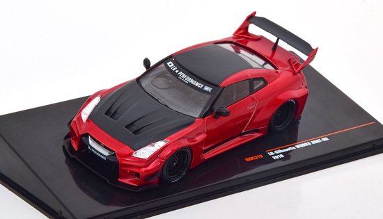 Nissan 35GT-RR LB Silhoutte Works GT Klasse Rood van Nissan