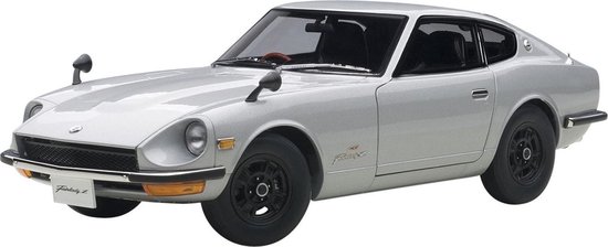Nissan Fairlady Z432 (PS30) - 1:18 - AUTOart van Nissan