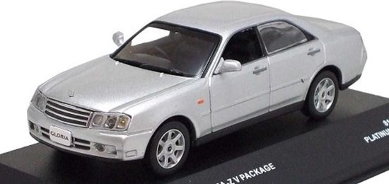 Nissan Gloria Ultima-Z V Package 2001 - 1:43 - J-Collection van Nissan