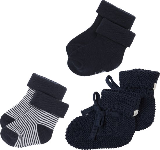 Noppies - Slofjes - Sokjes - Cadeau Doosje - SLOFJES NELSON - NAVY - Sokjes Guzz Navy en Navy wit streepje- 3-6 Maanden - Geschenkverpakking - Cadeauverpakking - Babyslofjes - Babysokjes - Maat 62-68 van Noppies