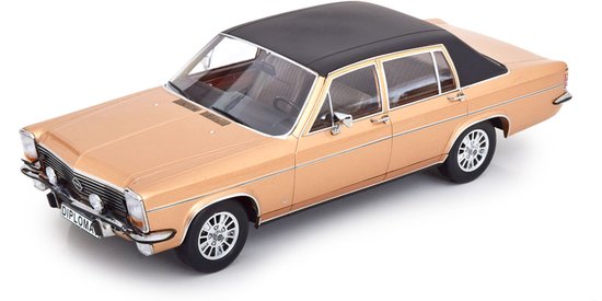 Opel Diplomat B - Modelauto 1:18 van Merkloos