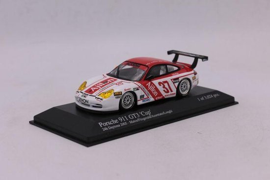 Porsche 911 GT3 'Cup' 2005 - 1:43  - Minichamps van Porsche