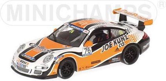 Porsche 911 GT3 Cup #76 Porsche Supercup 2006 - 1:43 - Minichamps van Porsche