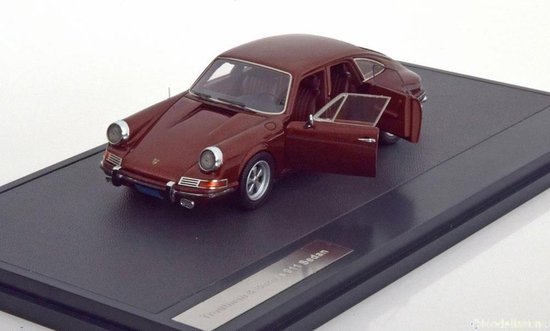 Porsche Troutman & Barnes 911 Sedan 1972 - 1:43 - Matrix Scale Models van Porsche