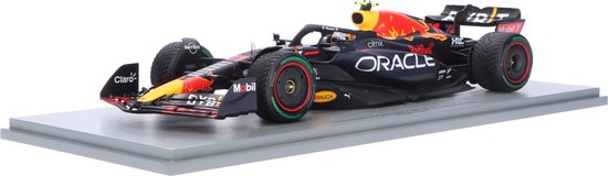 Red Bull Racing RB18 Spark Modelauto 1:18 2022 Sergio Pérez ORACLE Red Bull Racing 18S778 van Red Bull Racing
