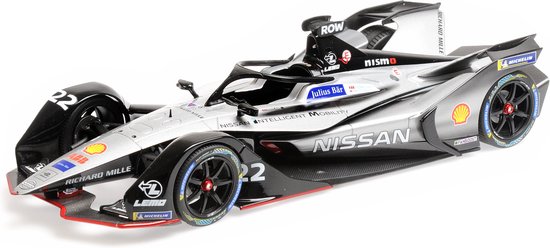Season 5 Nissan E. Dams #22 - 1:18 - Minichamps van Minichamps