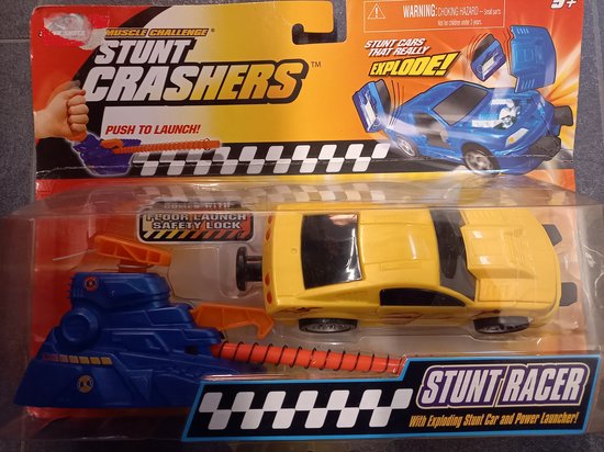 Stunt Chrashers - Exploderende stunt auto van Hot Wheels