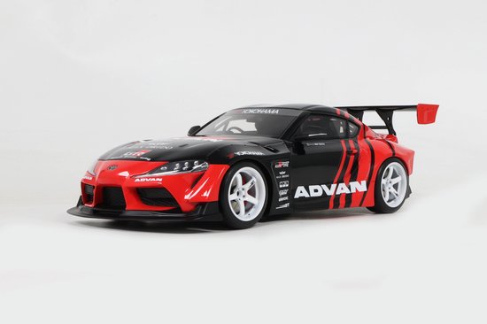 Toyota Supra GR Advan Racing modelauto 1:18 GT Spirit GT889 van Toyota