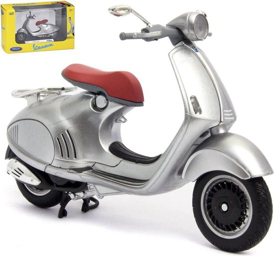 Vespa 946 - 1:18 - Welly van Welly