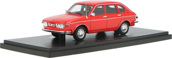 Volkswagen Typ 412 LE Limousine AutoCult Modelauto 1:43 1972 90147 Schaalmodel van Volkswagen