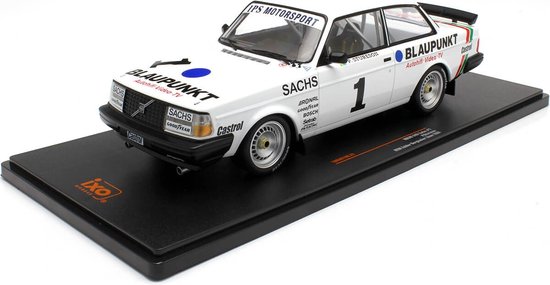 Volvo 240 Turbo #1 DTM Zolder Bergischer Löwe 1986 - 1:18 - IXO Models van Volvo