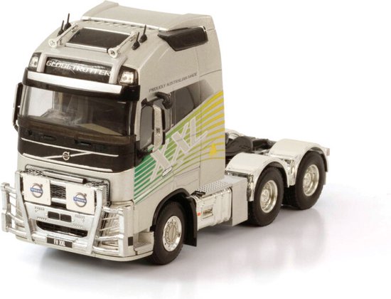 Volvo FH4 Globetrotter XXL 6x4 - 1:50 - WSI Models van Volvo